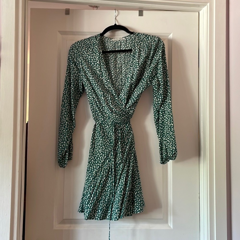 Reformation Fuchsia Green Patterned Wrap Dress 🌿